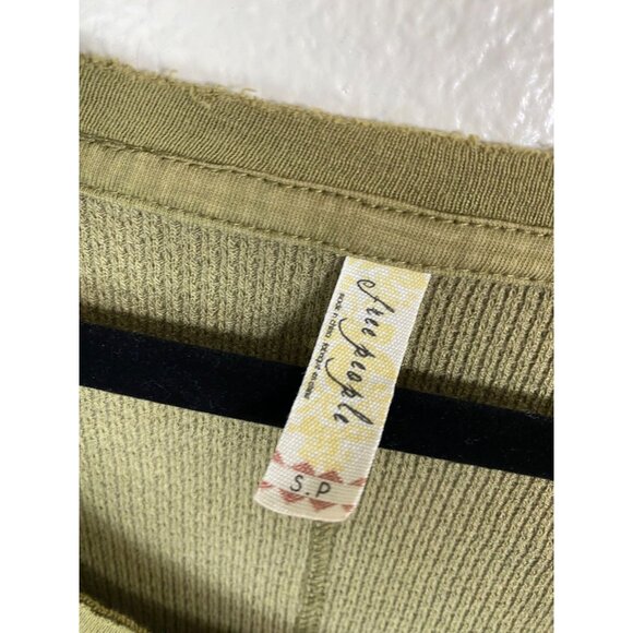 Free People Masquerade Cuff Thermal Sweater Size Small Olive Green Waffle Knit - Picture 4 of 15
